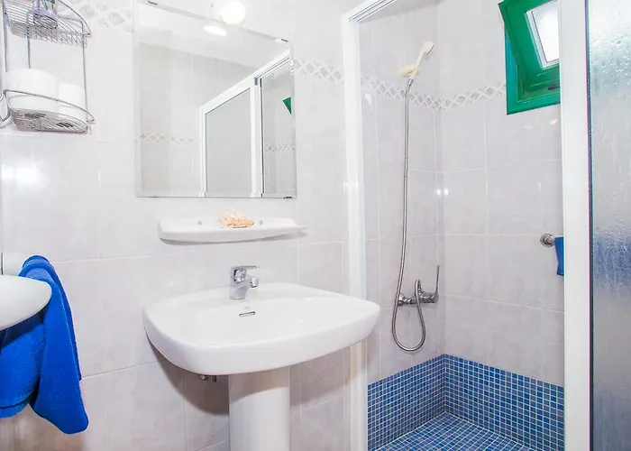 Sal Y Mar Apartment *